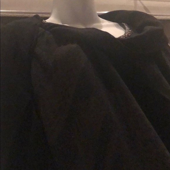 Top - Picture 3 of 5